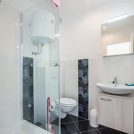 Apartman Ultima *