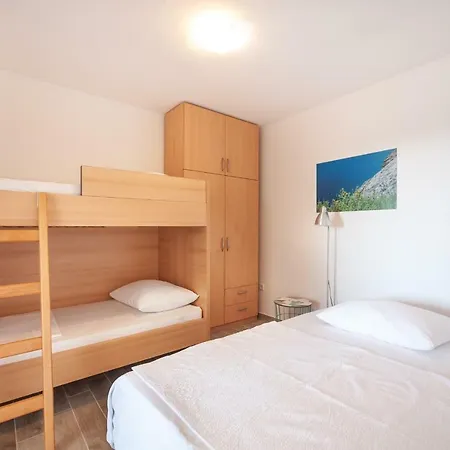 Ultima Apartman Povljana
