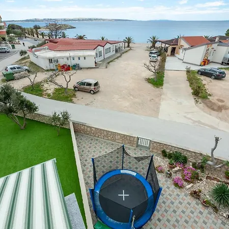 Ultima Apartman