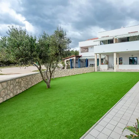 Apartman Ultima Povljana