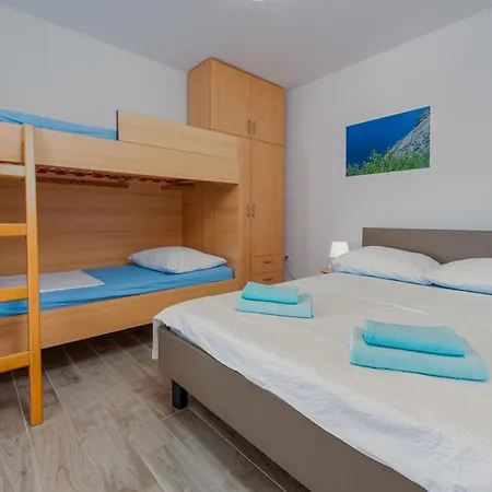 Apartment Ultima Povljana