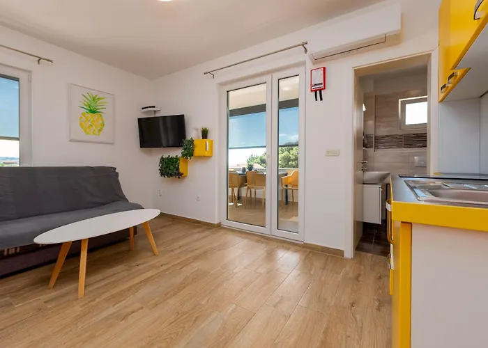 Ultima Apartment *