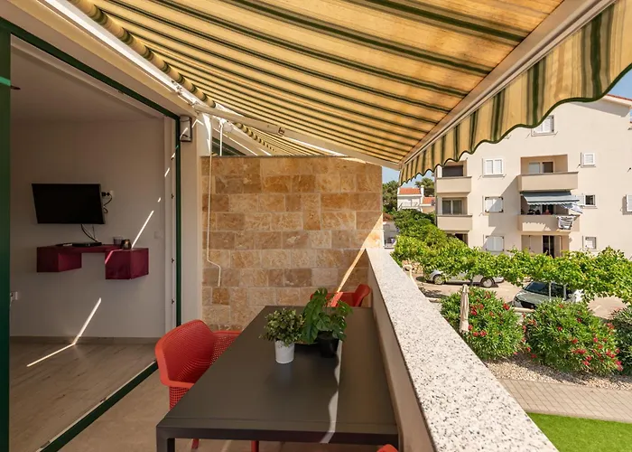 Ultima Apartment Povljana