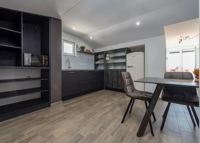 Ultima Apartment