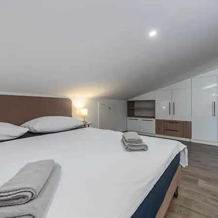 Ultima Apartamento